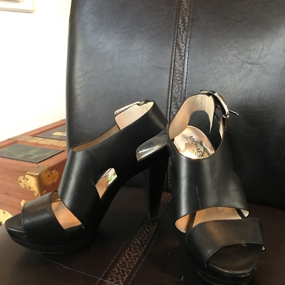 MICHAEL by Michael Kors